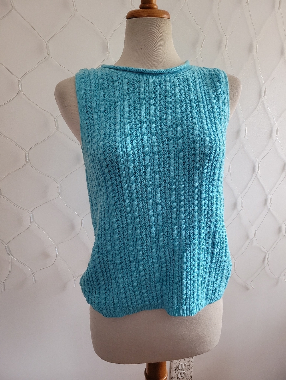 Vintage Evan Picone Aqua Blue Sleeveless Knit Tank • Size Medium